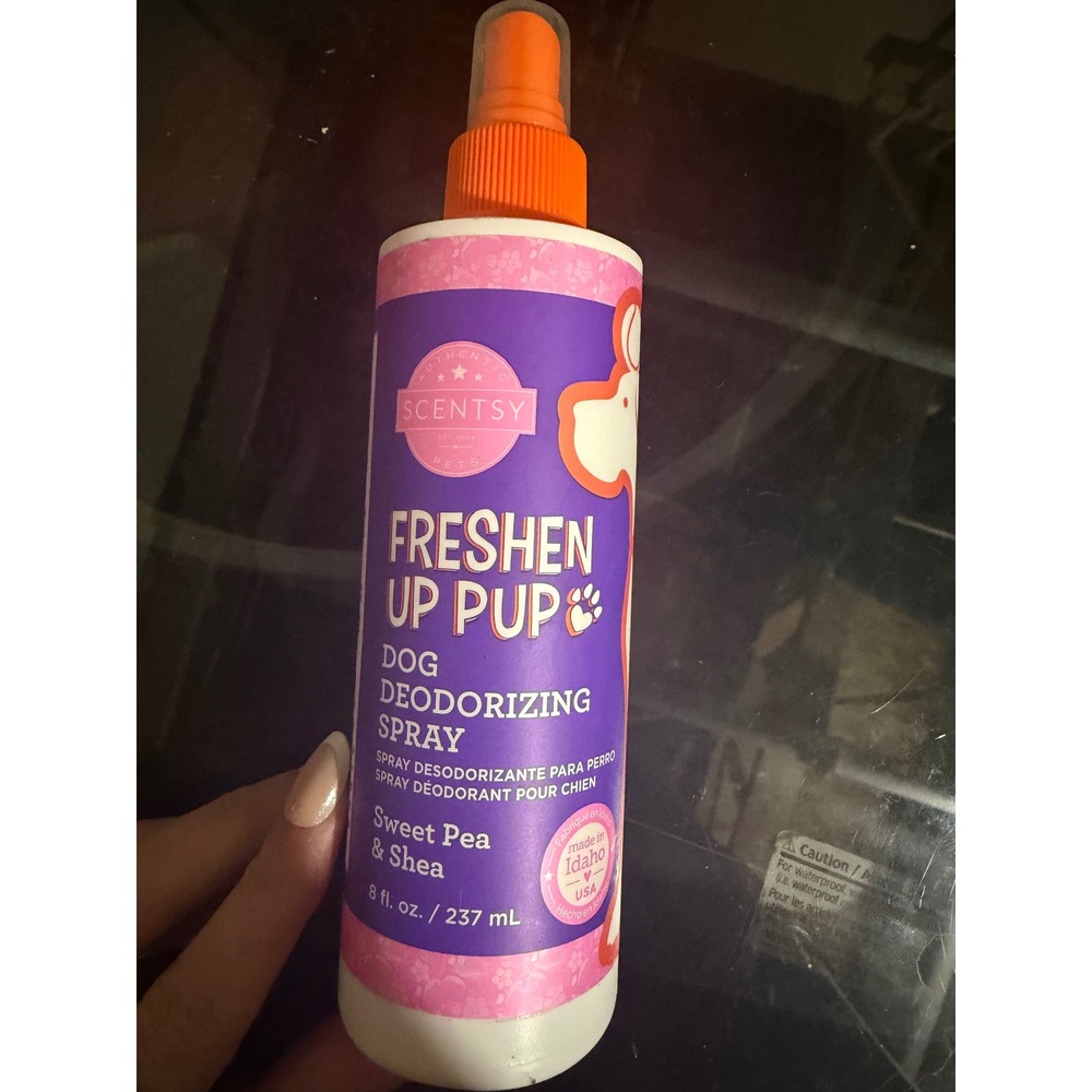 New Scentsy Freshen Up Pup Dog Deodorizing Spray Sweet Pea & Shea